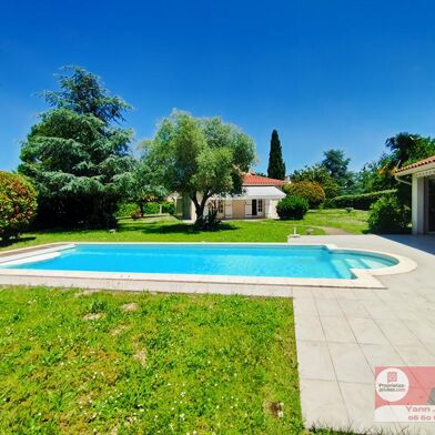 Maison 6 pièces 599000 €