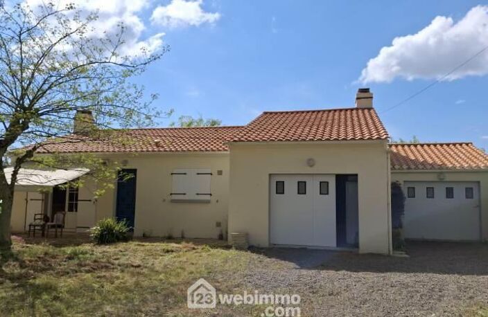Maison - 86m² - TALMONT SAINT HILAIRE — photo 2
