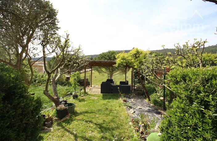 A vendre maison de village rénovée avec jardin — photo 2