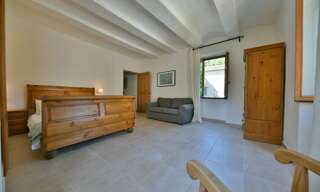 Maison 9 Pièces 233 m² à vendre à Barjac (30430)