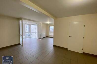 Appartement 4 pièces 941 €