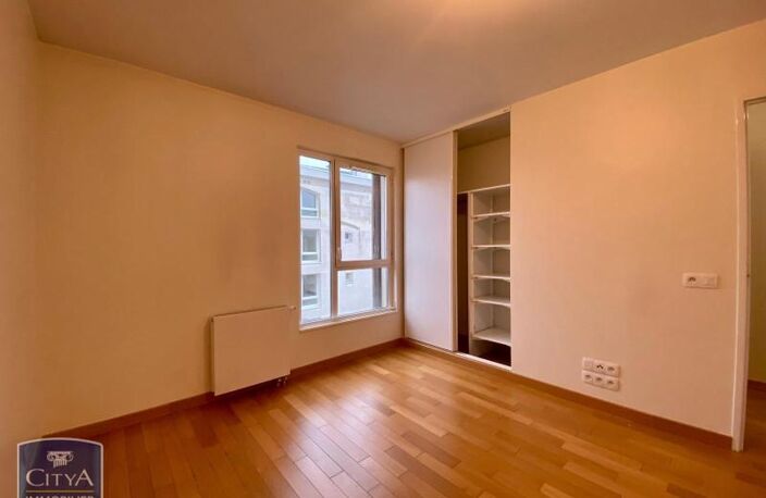 Location appartement 4 pièces 106 m² à Saint-Pierre-des-Corps (37700) — photo 5