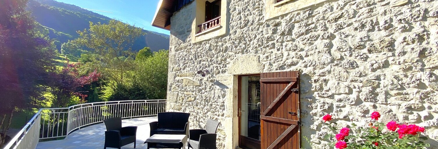 Maison 7 Pièces 196 m² à vendre à Saint-Thibaud-de-Couz (73160)