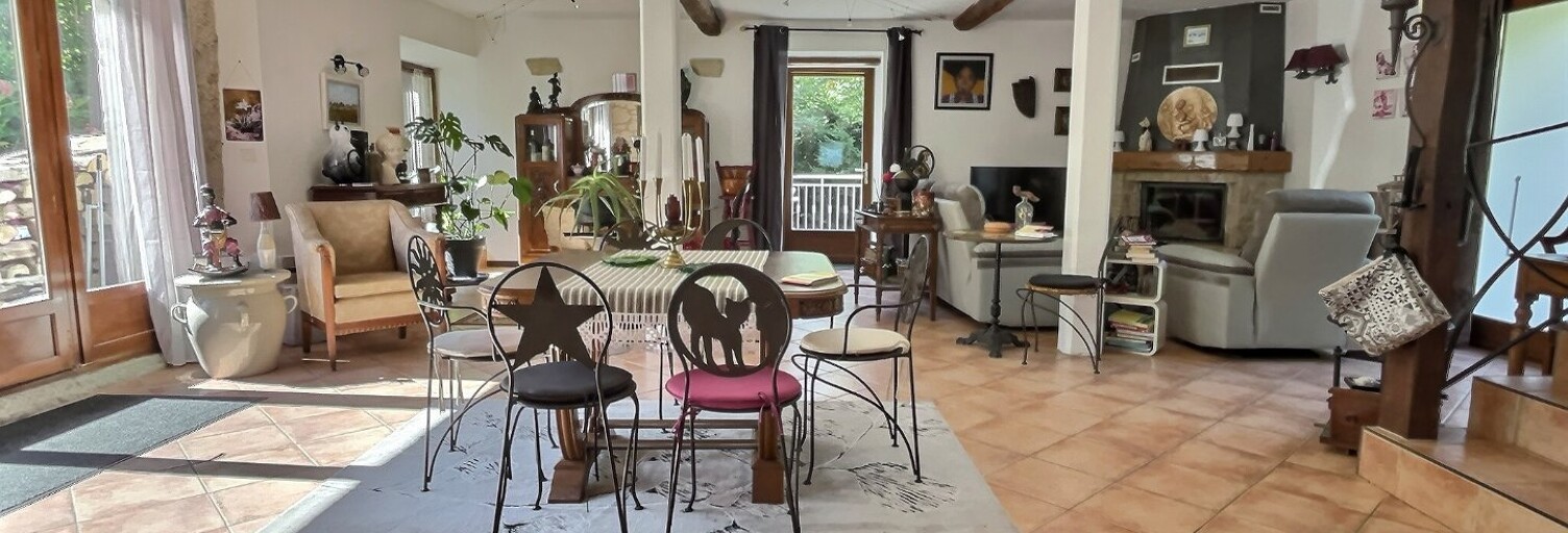 Maison 7 Pièces 196 m² à vendre à Saint-Thibaud-de-Couz (73160)