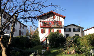 Maison 16 Pièces 350 m² à vendre à Ainhoa (64250)