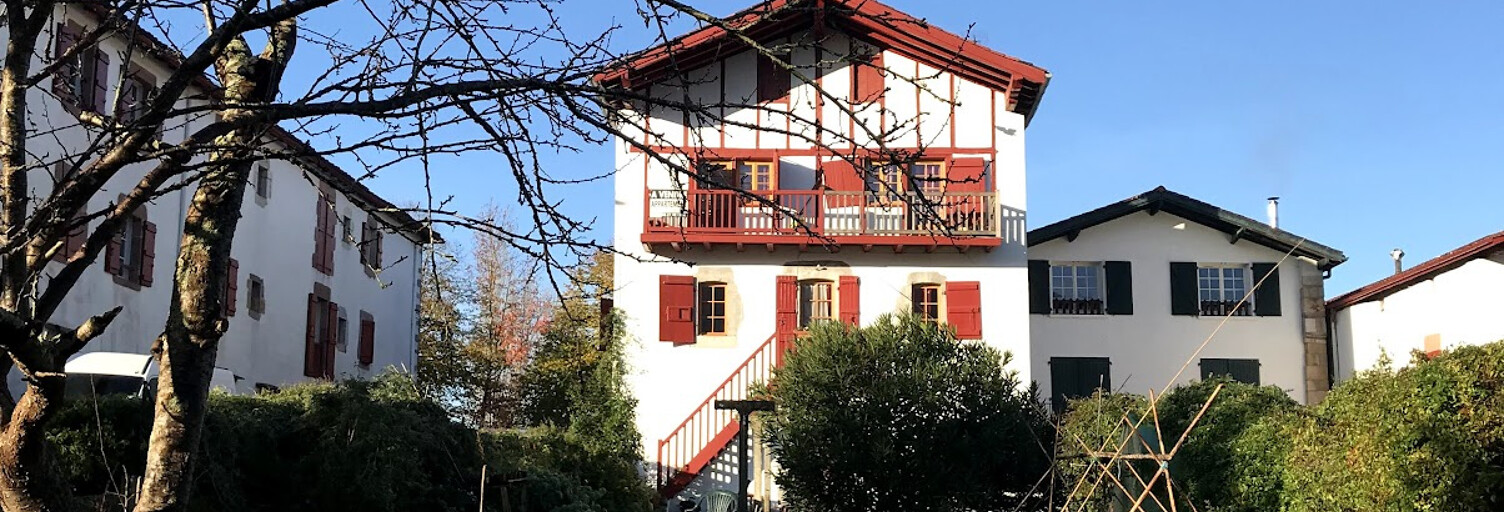 Maison 16 Pièces 350 m² à vendre à Ainhoa (64250)