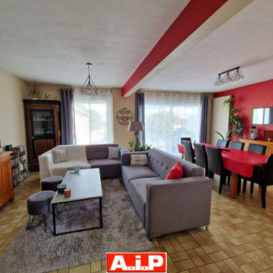 Maison 5 pièces 180180 €