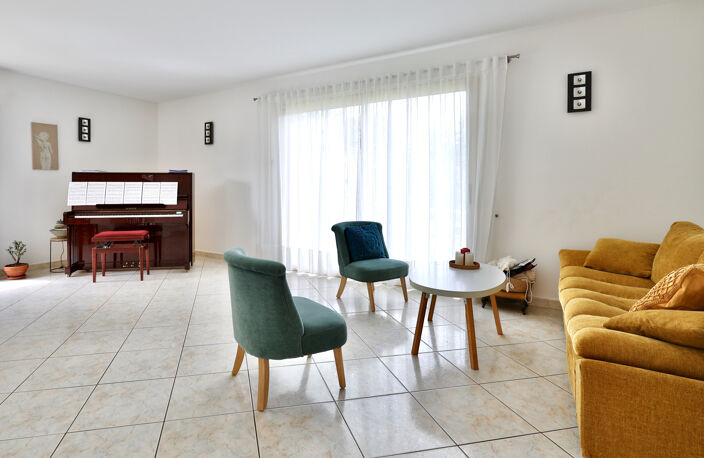 Maison cinq chambres sur terrain de 647 m2 Craponne — photo 4