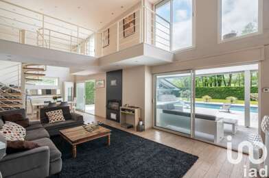 Maison 6 pièces 570000 €