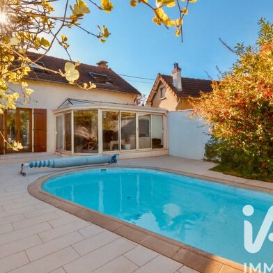 Maison 6 pièces 375000 €