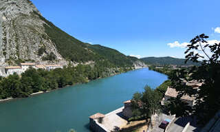 Commerce 30 Pièces 869 m² à vendre à Sisteron (04200)