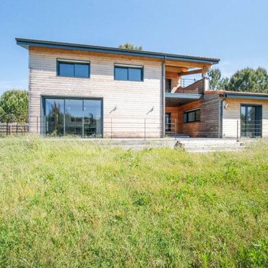 Maison 5 pièces 543400 €