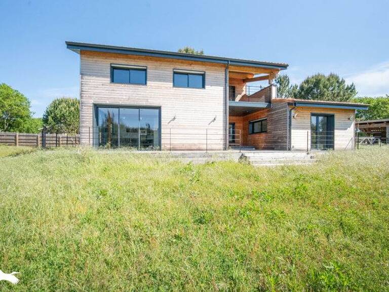 Contemporaine de 5 pièces principales — photo 1