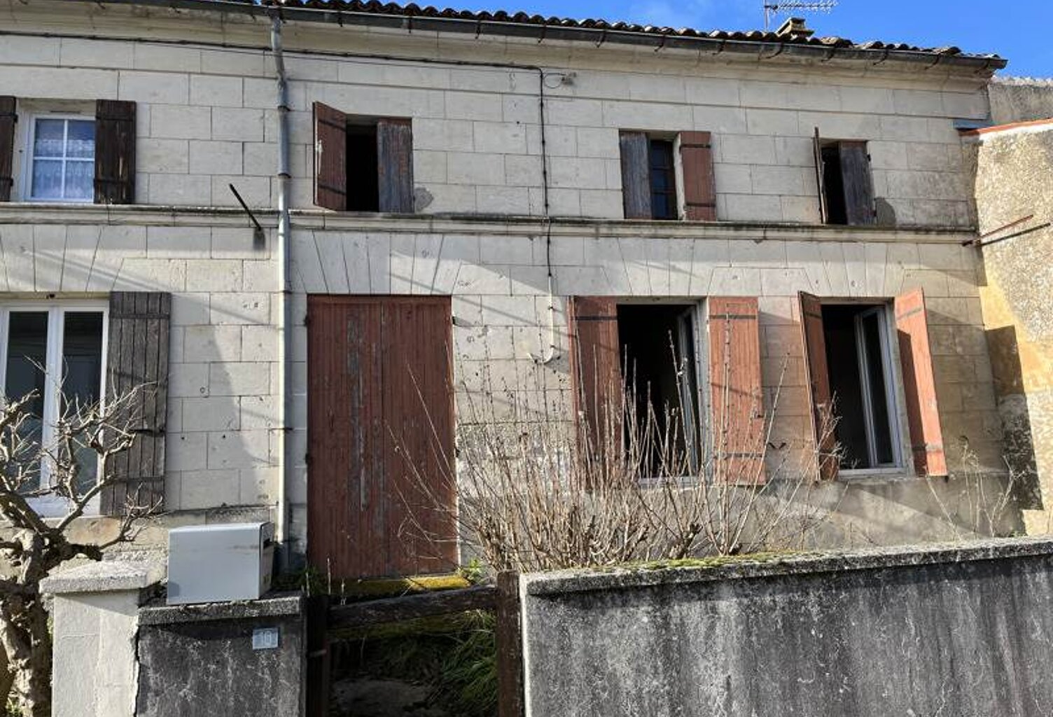 Maison de bourg de 7 pièces principales — photo 1