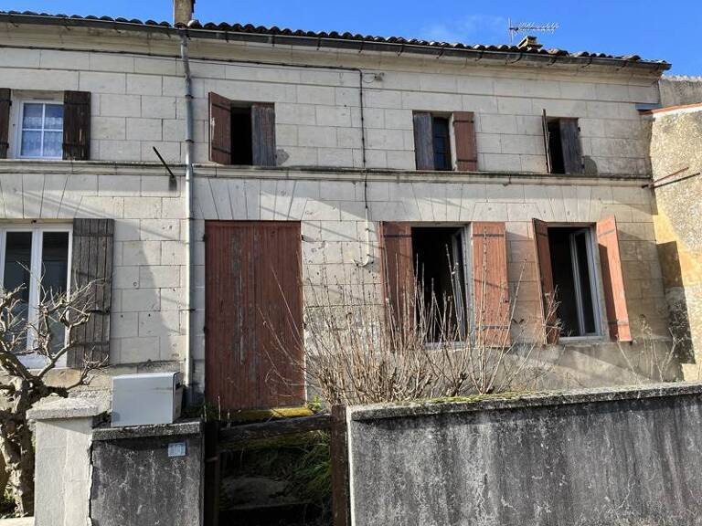 Maison de bourg de 7 pièces principales — photo 1