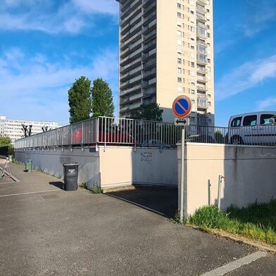 Garage  70 €