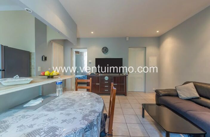 EXCLUSIVITE, Cannes la Bocca, T4, en maison. Pas de charges. — photo 4