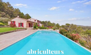 Maison 9 Pièces 292 m² à vendre à Rognes (13840)