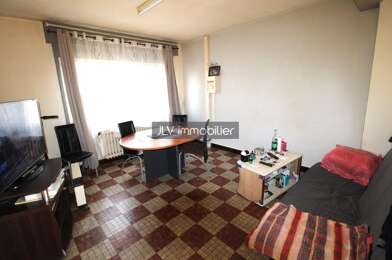 Immeuble  208900 €