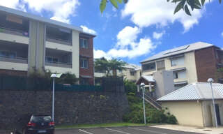 Garage   m² à louer à Saint-Paul (97435)