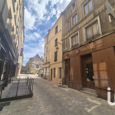 Immeuble  79900 €