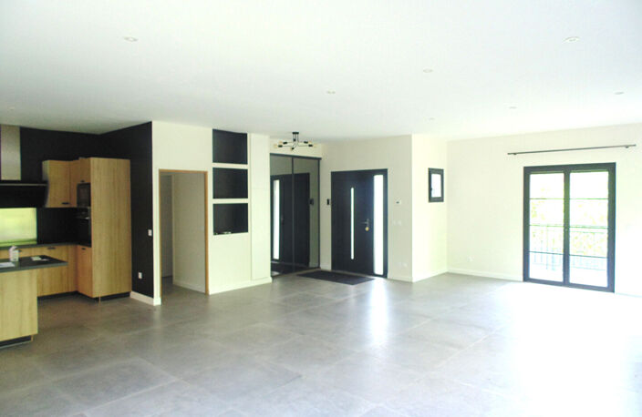 Maison 2020 de plus de 140m² sur parcelle de 1600m² à LOUPES — photo 2
