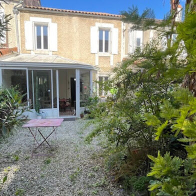 Maison 6 pièces 200000 €