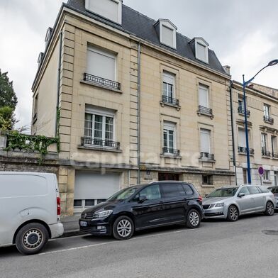 Immeuble  305000 €