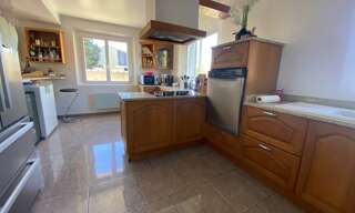 Maison 10 Pièces 232 m² à vendre à Taillades (84300)