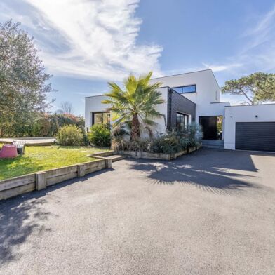 Maison 5 pièces 1499000 €