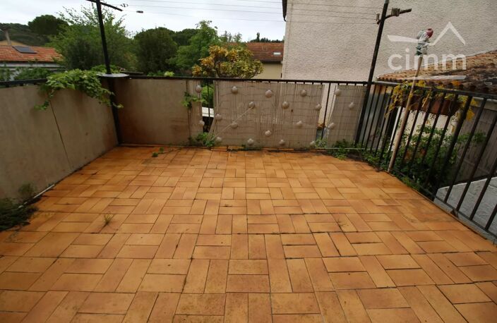 VENDU maison  de 104m²  avec terrasse, jardin et garage — photo 2