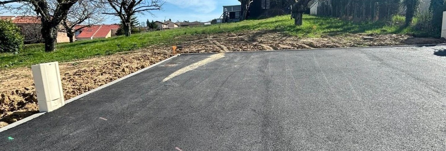 Terrain  757 m² à vendre à Genay (69730)