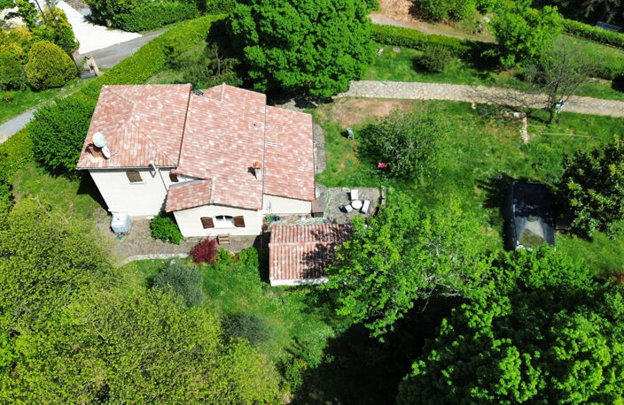 MIALET - Vente d'une maison T4 de 109 m2 sur une parcelle de — photo 3
