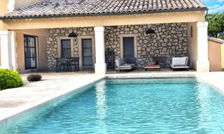 Maison 8 Pièces 193 m² à vendre à Arles (13200)