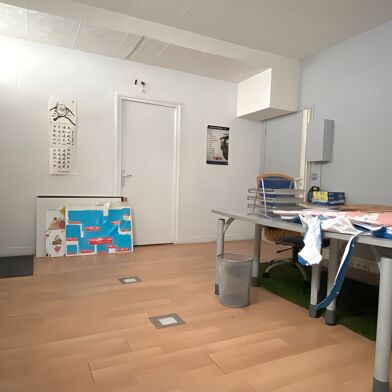 Commerce  210000 €