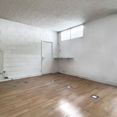 Commerce  184000 €