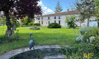 Maison 6 Pièces 176 m² à vendre à Jarnac-Champagne (17520)