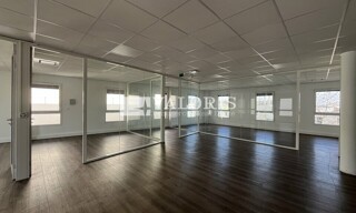 Bureau  250 m² à louer à Dardilly (69570)