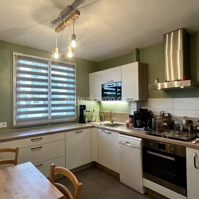 Appartement 3 pièces 142000 €