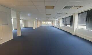 Bureau  467 m² à louer à Tours (37100)