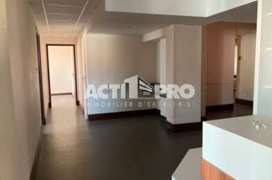 Bureau  461200 €