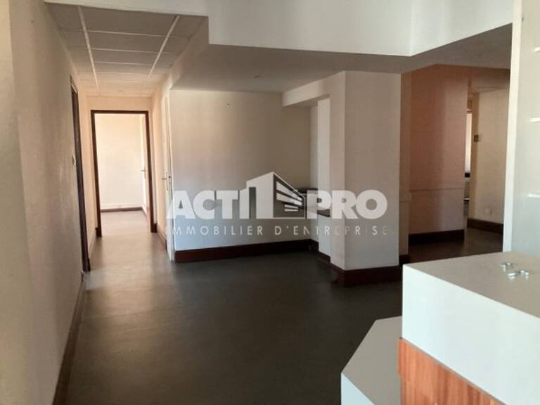 Bureaux à vendre — photo 1