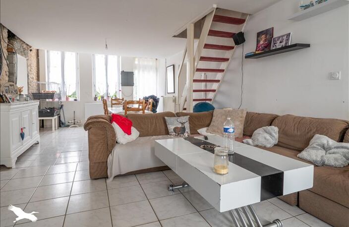 Maison en pierre de 5 pièces principales — photo 2