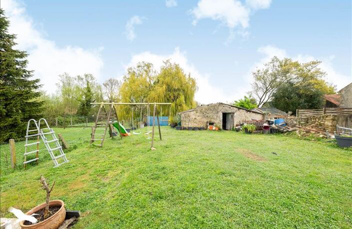 Maison en pierre de 5 pièces principales — photo 3