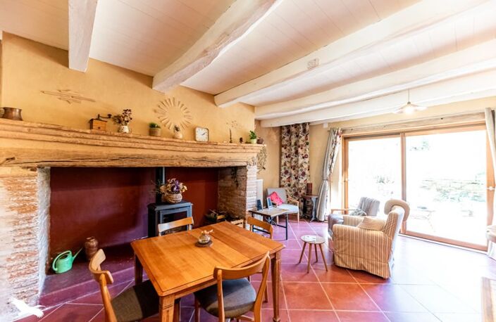 Ferme (tte) de 12 pièces principales — photo 4