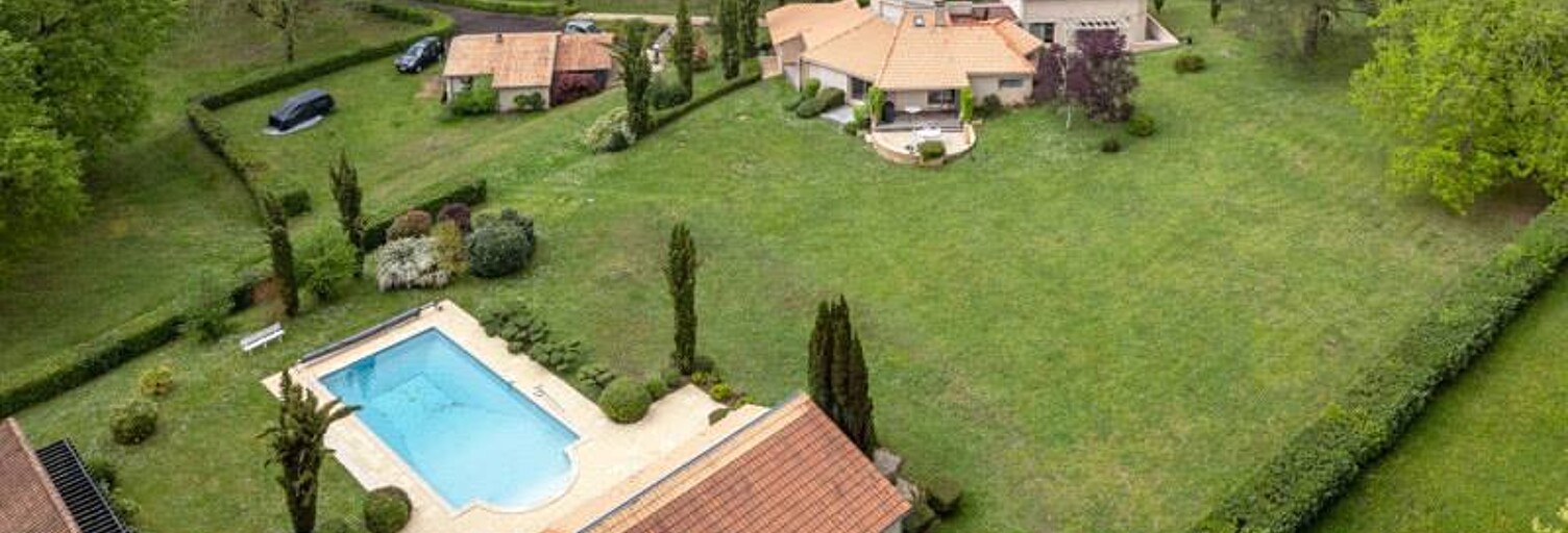 Maison 8 Pièces 216 m² à vendre à Sarliac-sur-l'Isle (24420)