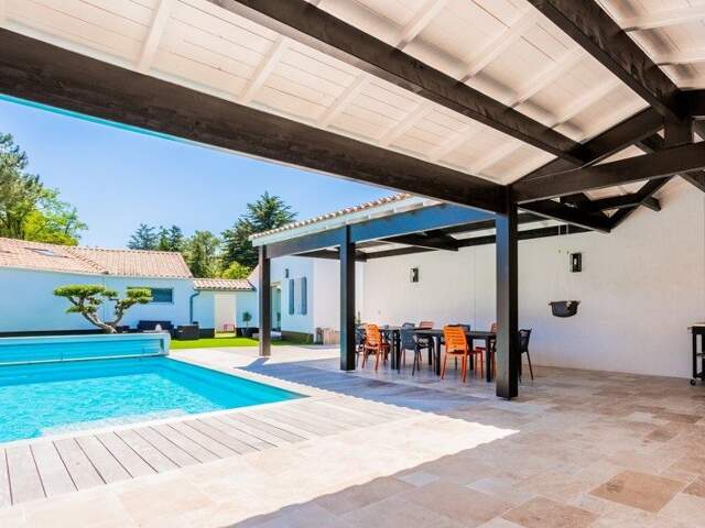 Villa de 7 pièces principales — photo du bien