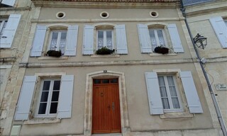 Immeuble   m² à vendre à Jonzac (17500)