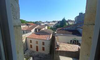 Immeuble   m² à vendre à Jonzac (17500)
