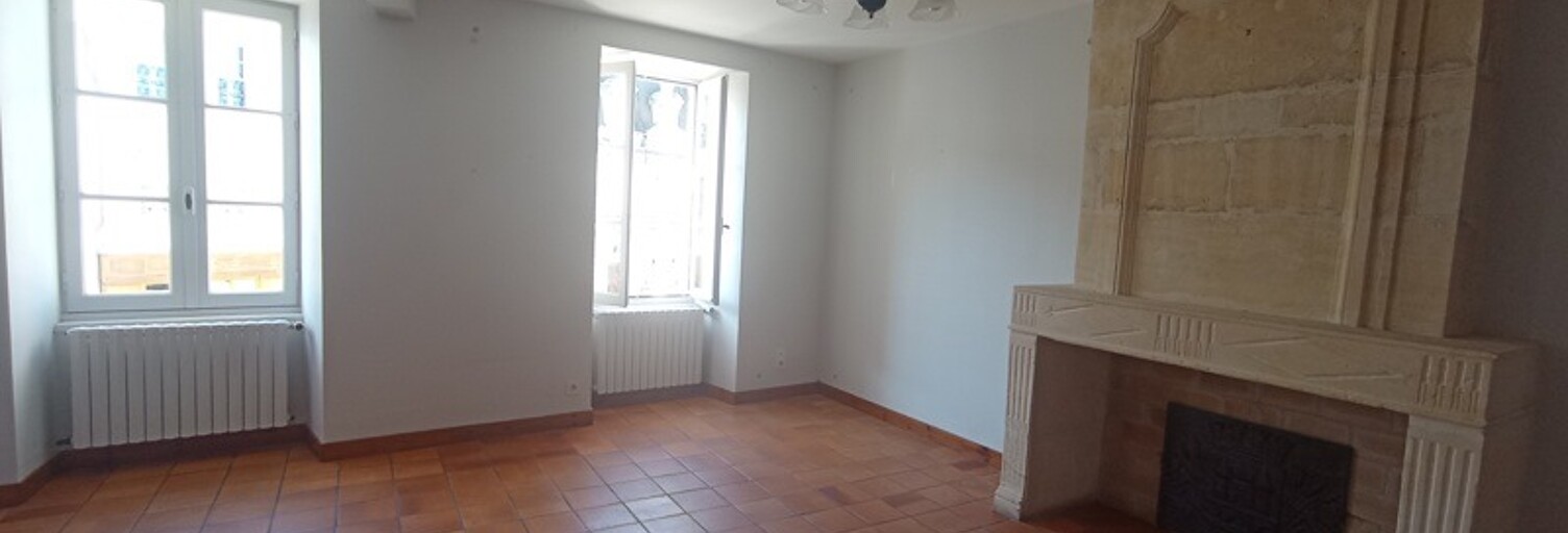 Immeuble   m² à vendre à Jonzac (17500)